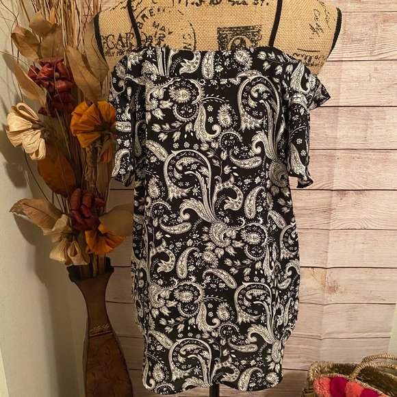 EXPRESS - Picture 4 of 5